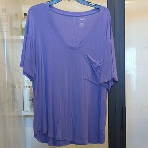 American Eagle Outfitters Women's Lavender V-Neck Tee